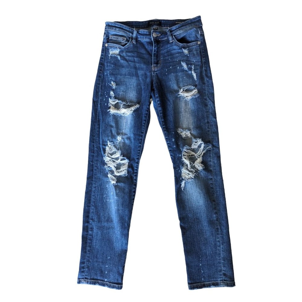 Judy Blue Busted Knee Distressed Boyfriend Medium Wash Denim Jeans